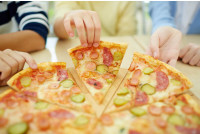 Пицца для детей: какие виды подходят для ребенка?